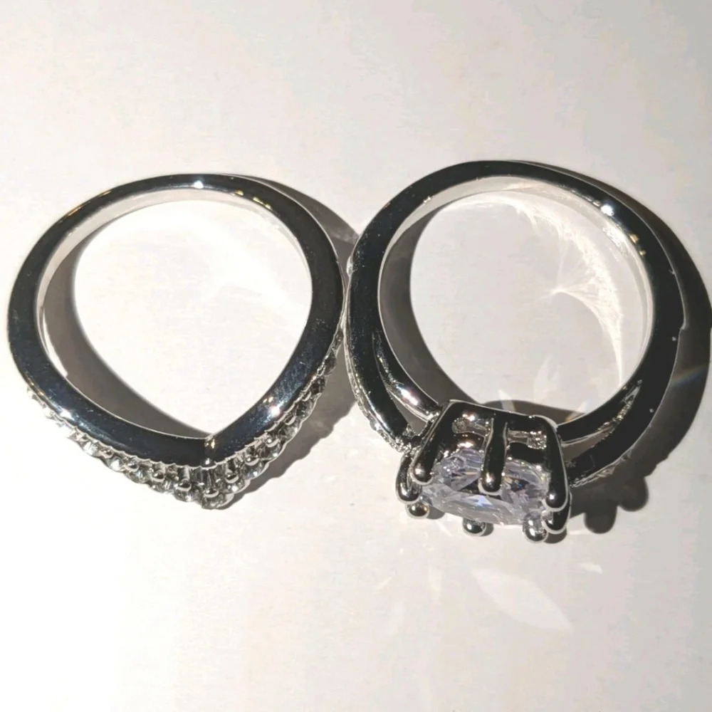 Elegant diamond bridal ring set sz 6